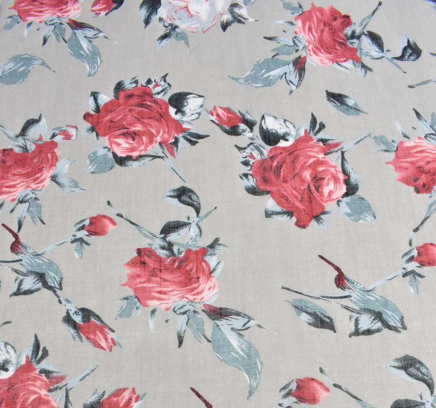 Taylor Hill Scarf Red Roses 6 Taylor Hill Scarf Red Roses - Image 4